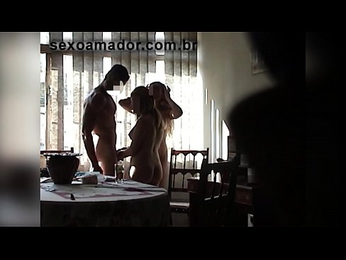 ❤️ เพื่อนเซ็กส์เชิญชายร่างยักษ์และเซ็กส์สามคนกับเขา ❤️ หนังโป๊สวย ที่เรา th.doujin-sexy.ru ❤